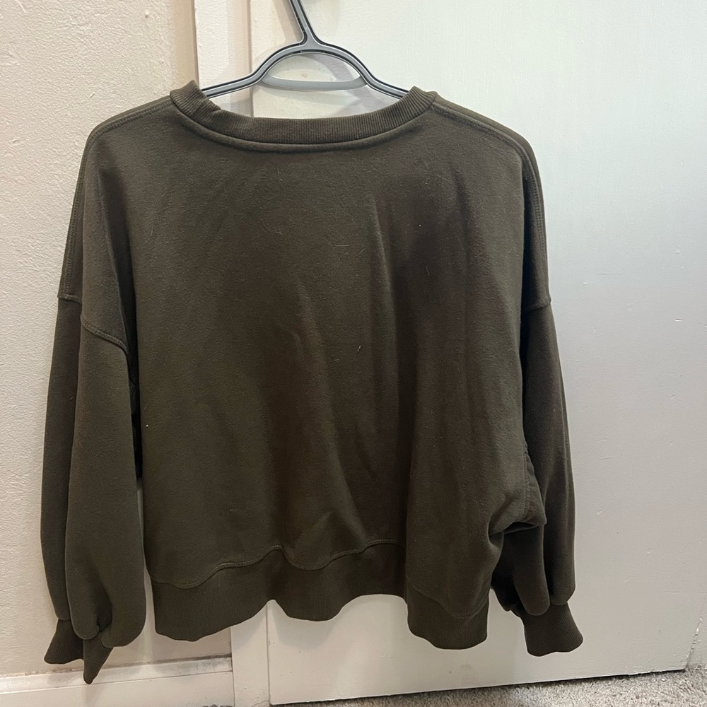 Olive green cropped crew neck